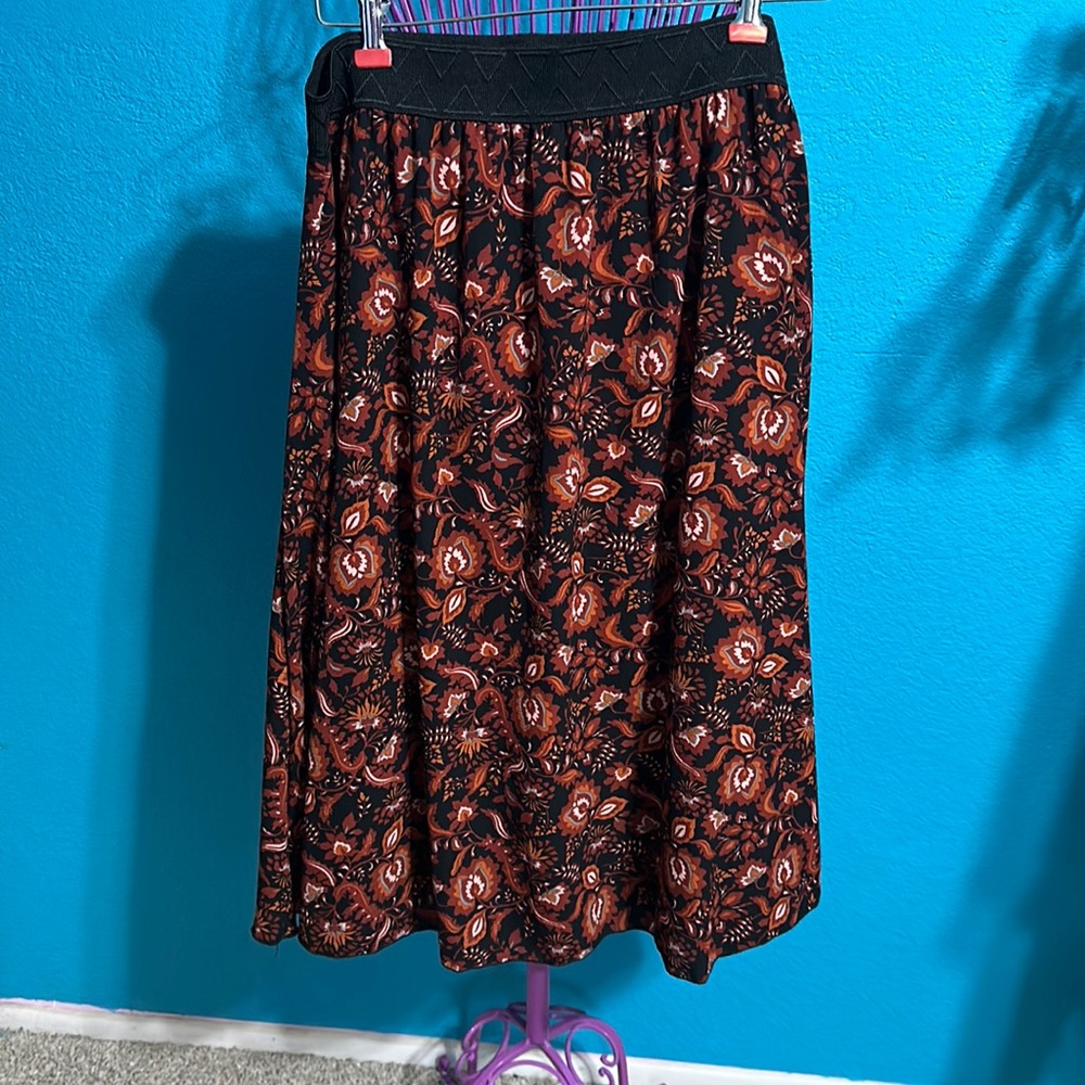 LulaRoe Lola midi skirt with lining. Size 2X.